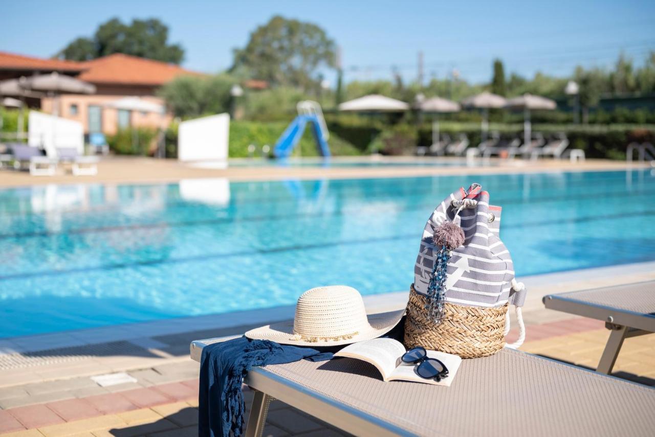 Villaggio Il Girasole Follonica Exterior foto