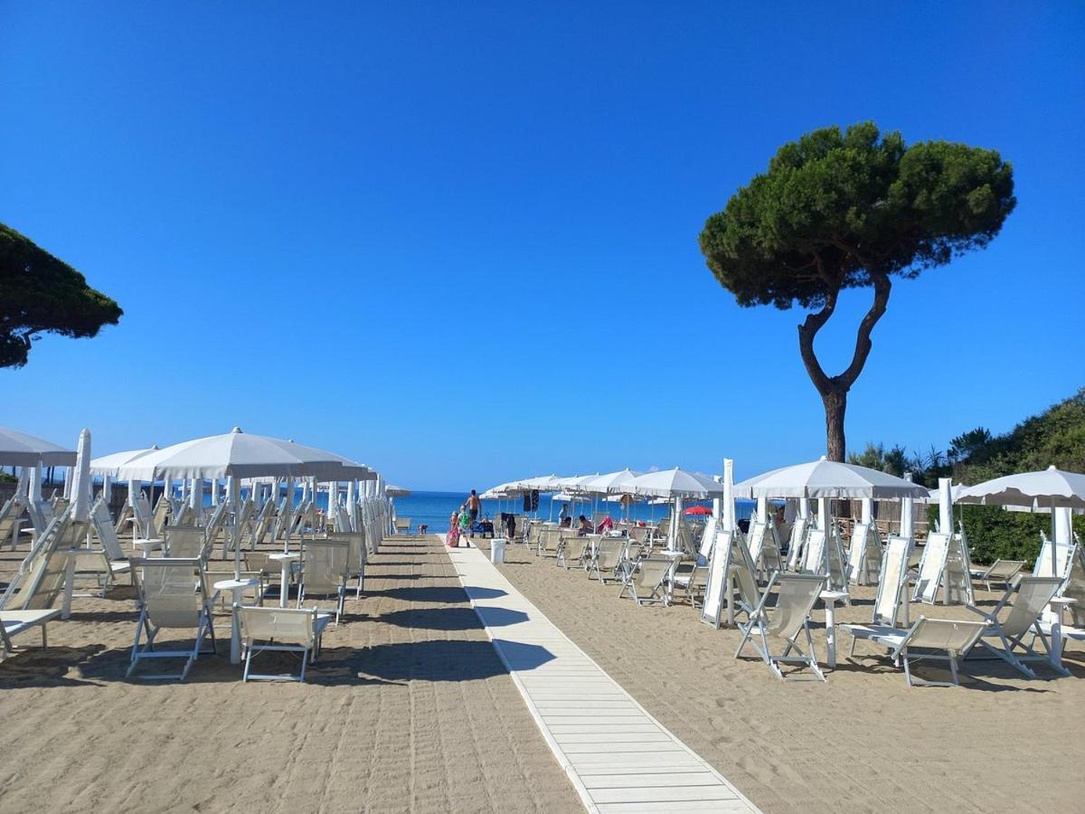 Villaggio Il Girasole Follonica Exterior foto